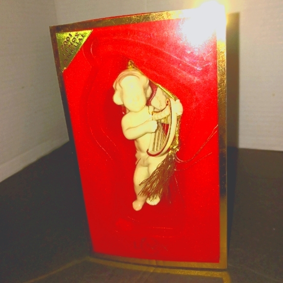 Lenox Annual 2001 Cherub Christmas Ornament in original box - Picture 5 of 5